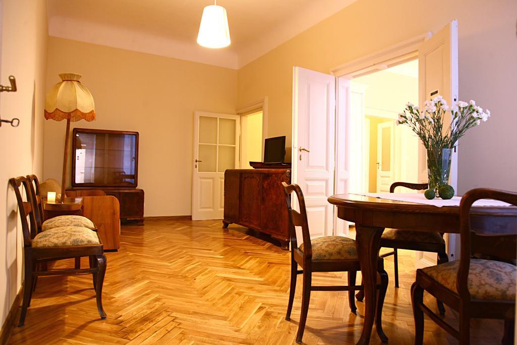 Apartamenty Muzyczny Краков Экстерьер фото