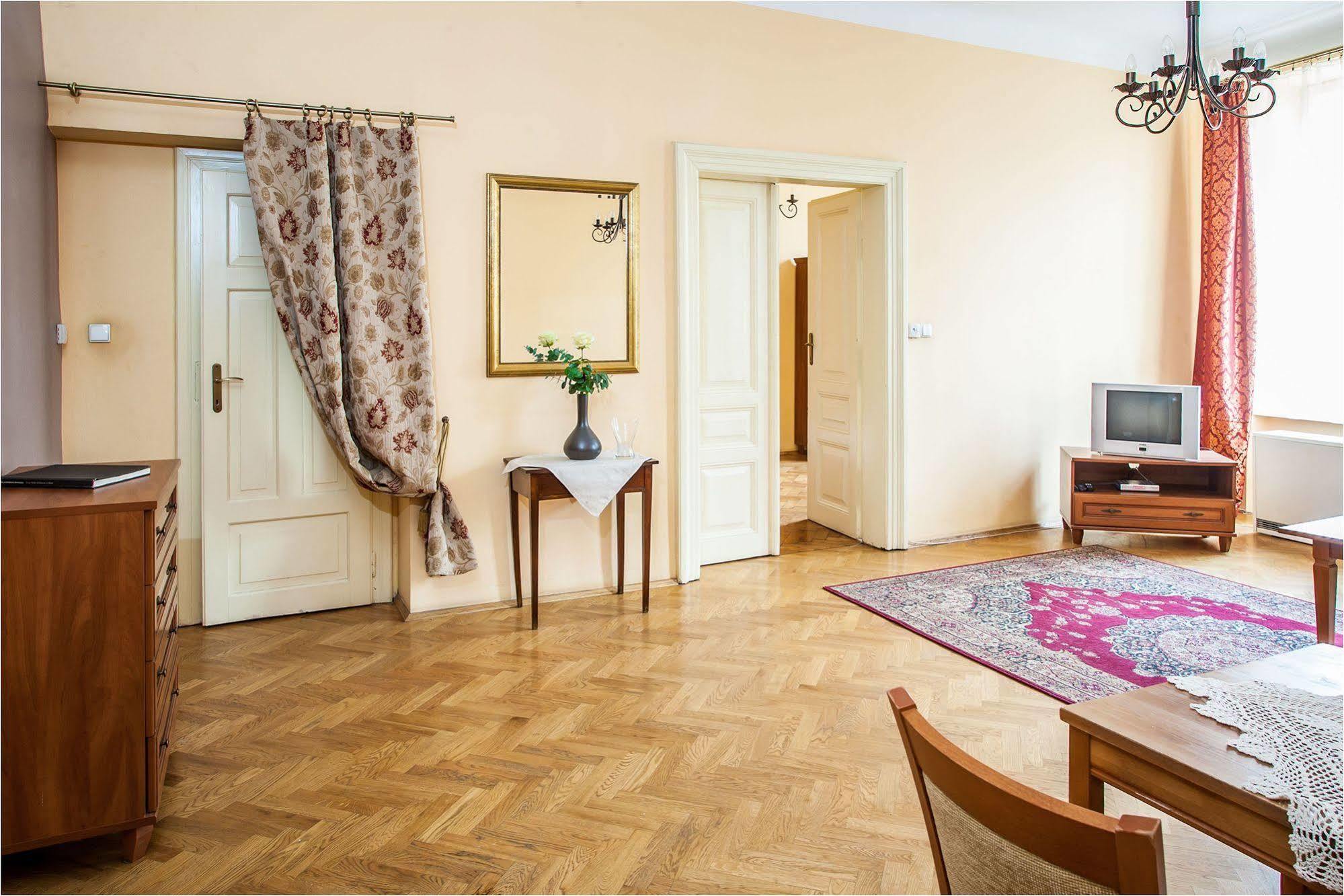 Apartamenty Muzyczny Краков Экстерьер фото