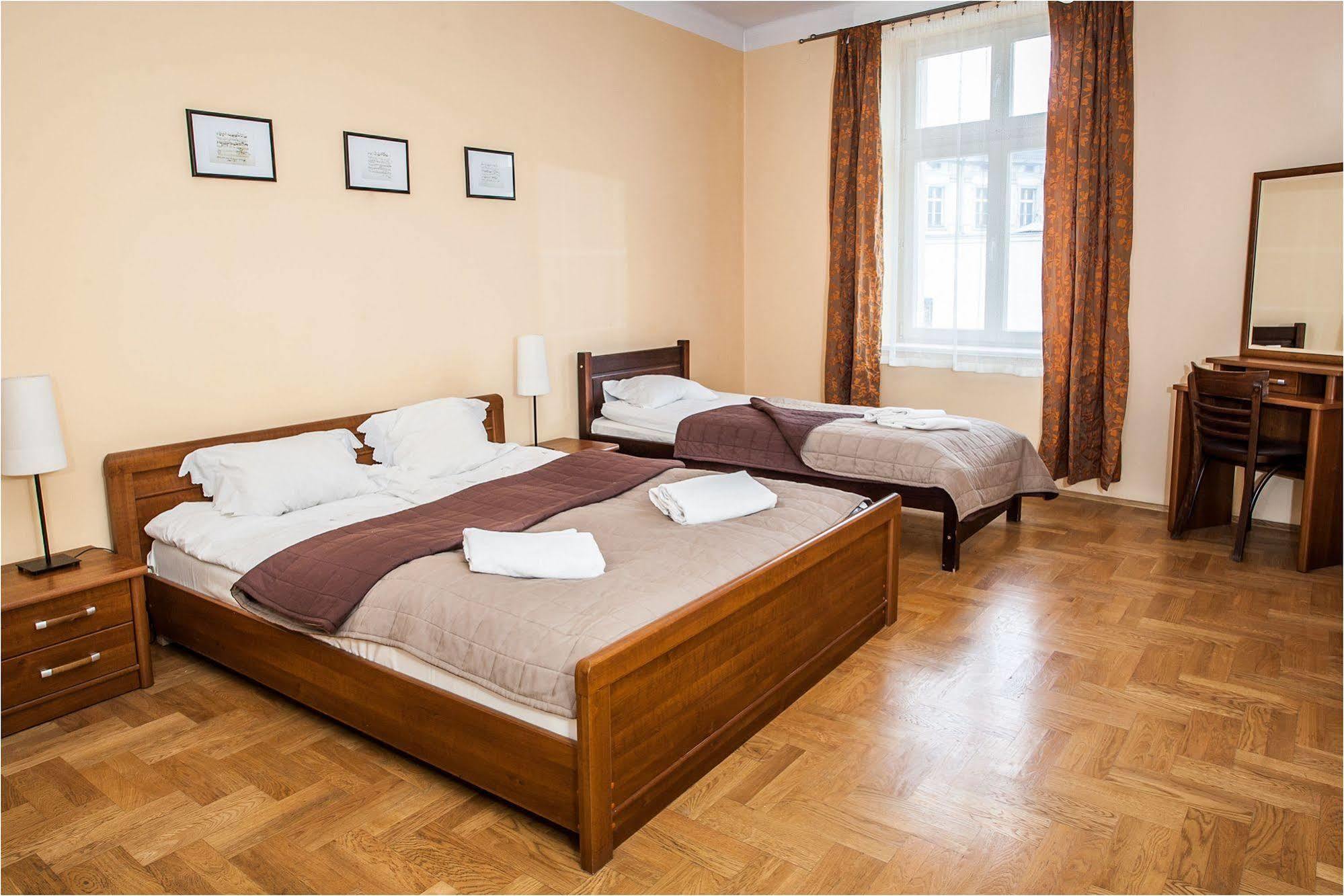 Apartamenty Muzyczny Краков Экстерьер фото